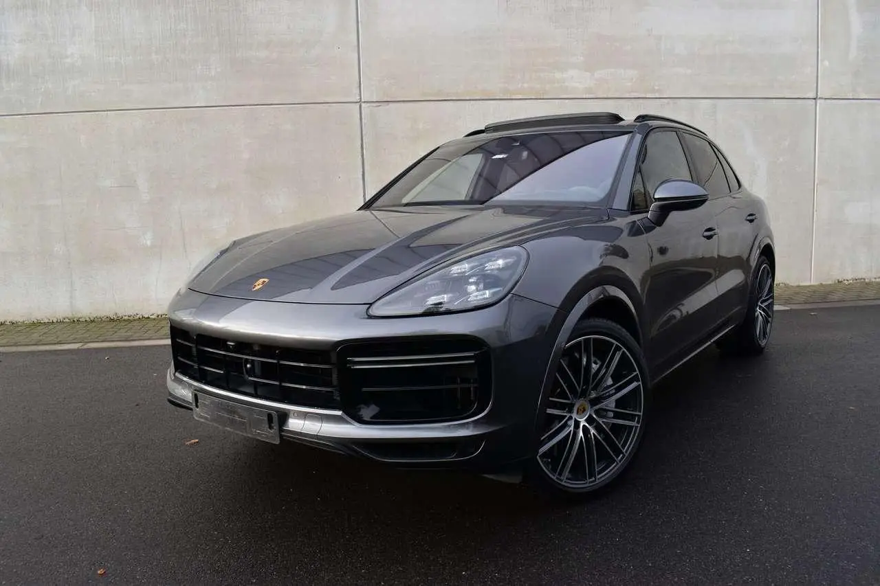 Photo 1 : Porsche Cayenne 2020 Petrol