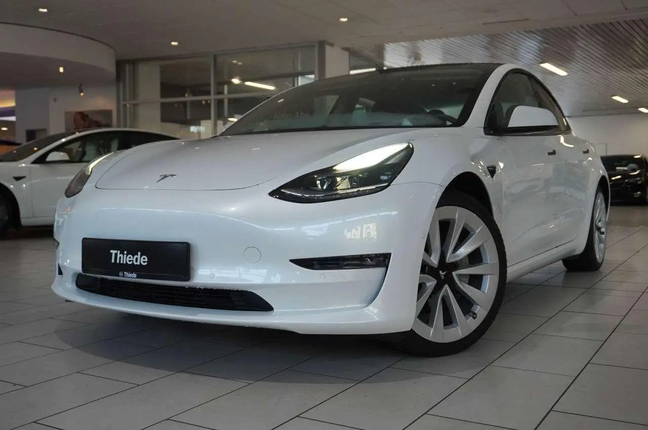 Photo 1 : Tesla Model 3 2021 Electric