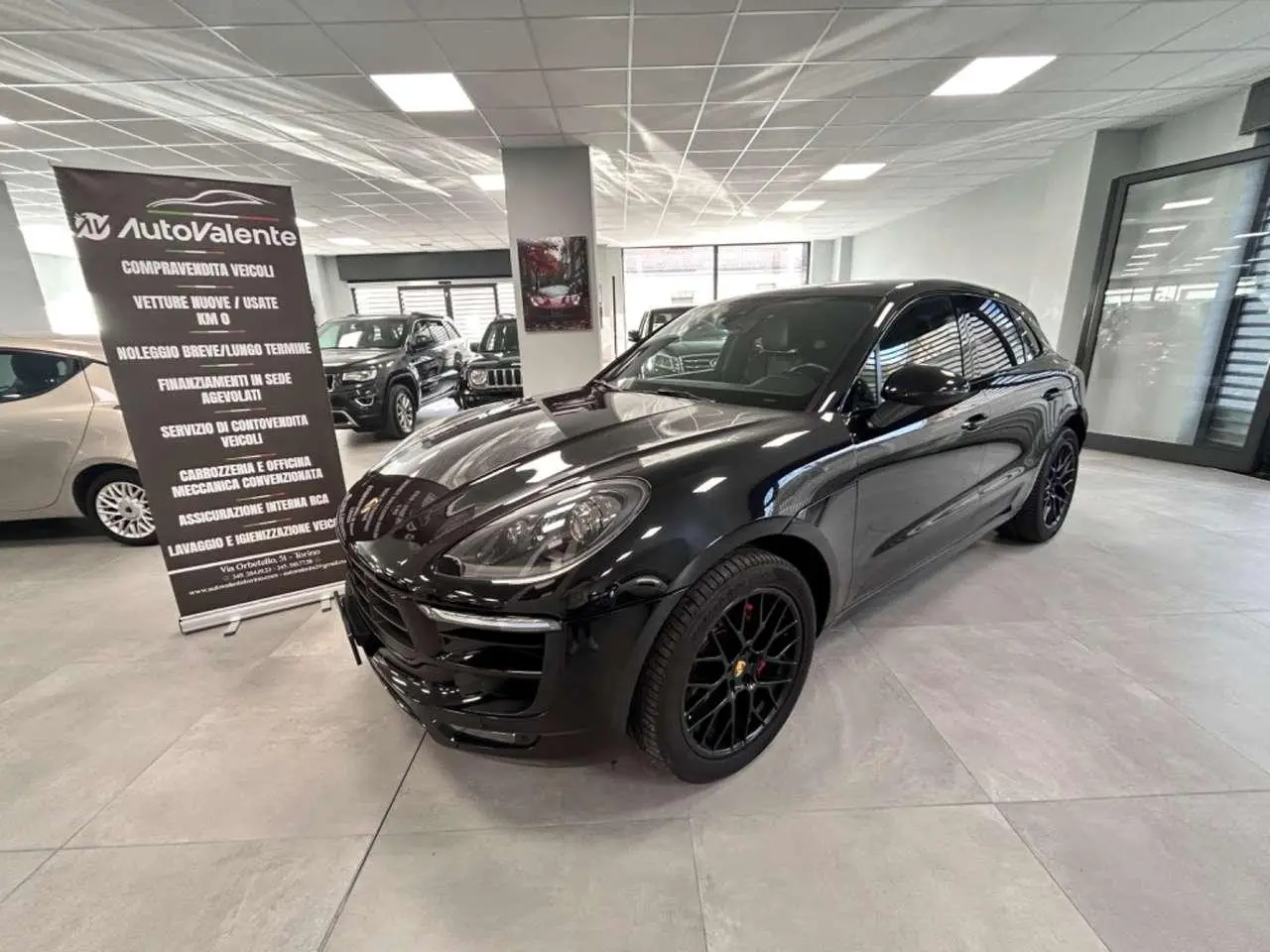 Photo 1 : Porsche Macan 2018 Petrol