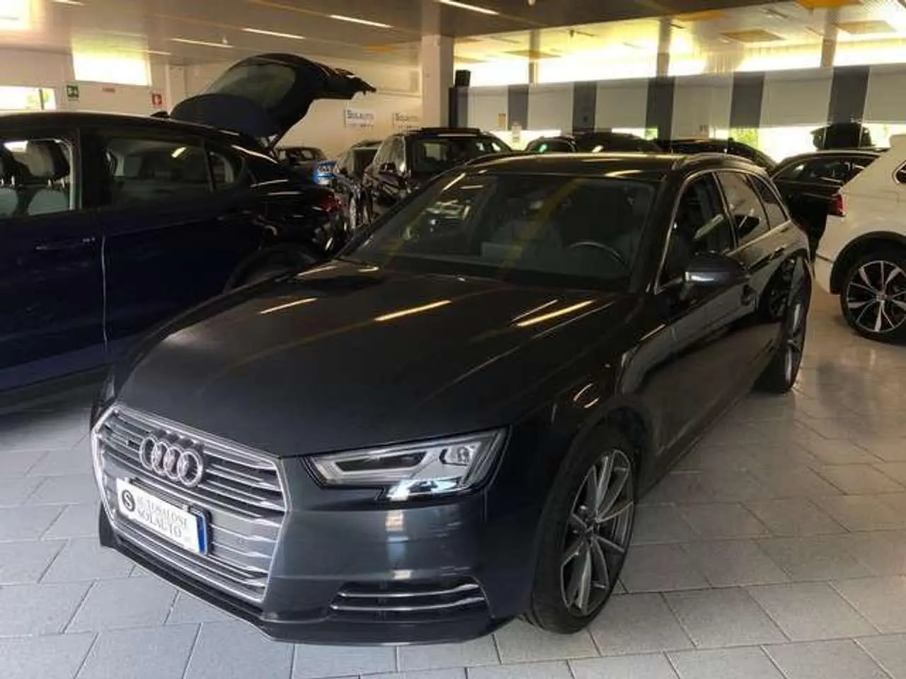 Photo 1 : Audi A4 2017 Diesel