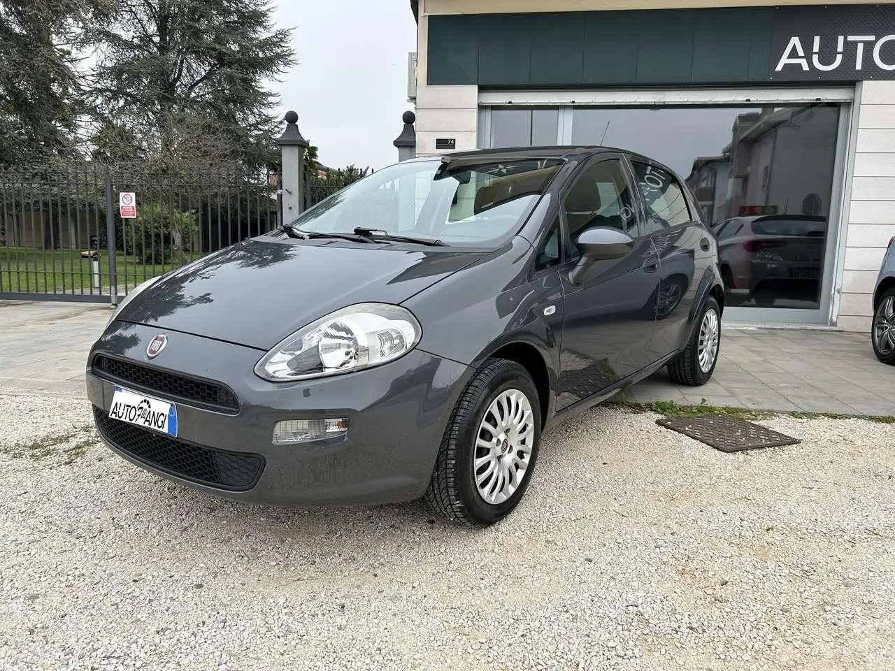 Photo 1 : Fiat Punto 2017 LPG