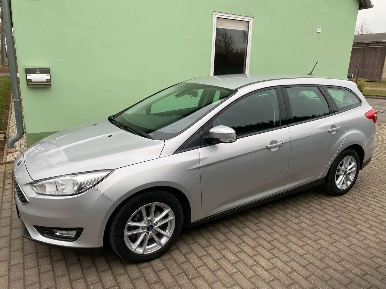 Photo 1 : Ford Focus 2018 Petrol