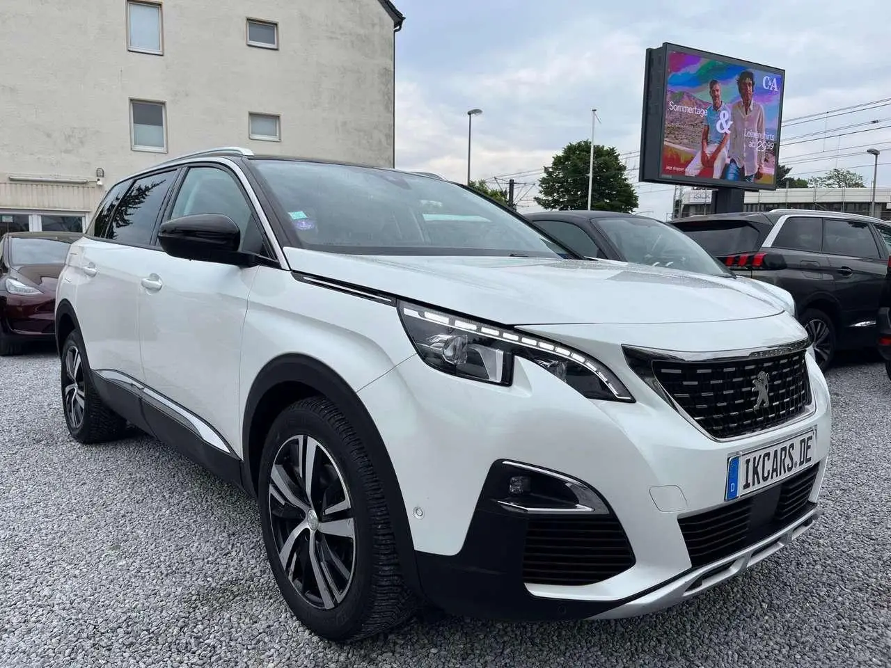 Photo 1 : Peugeot 5008 2020 Petrol