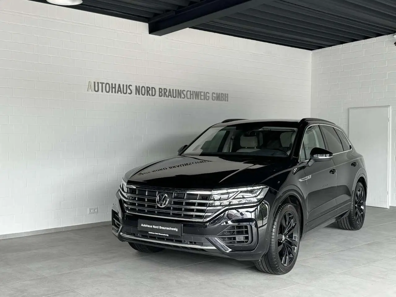 Photo 1 : Volkswagen Touareg 2019 Diesel