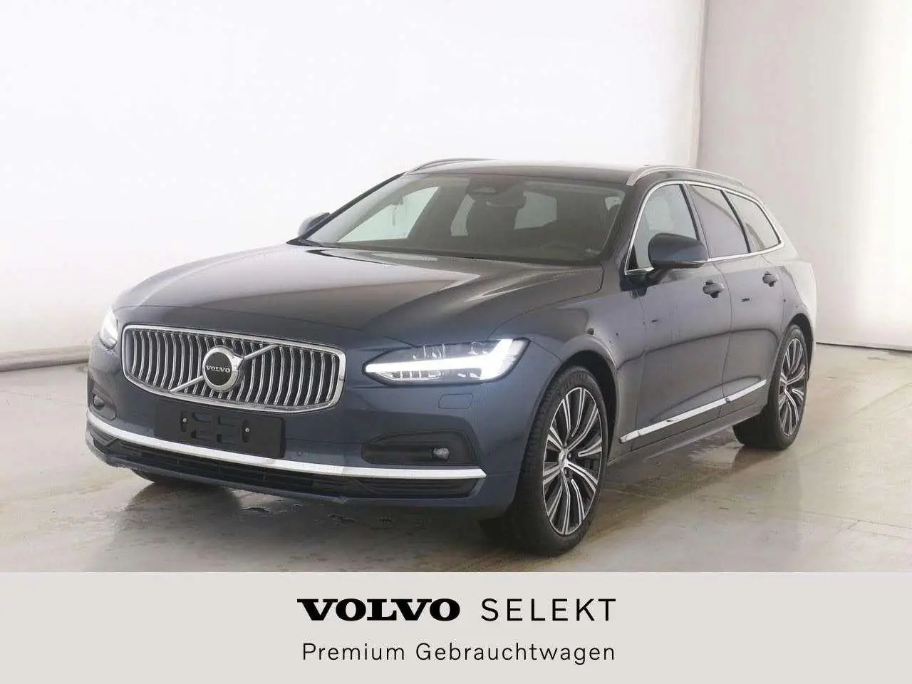 Photo 1 : Volvo V90 2023 Diesel