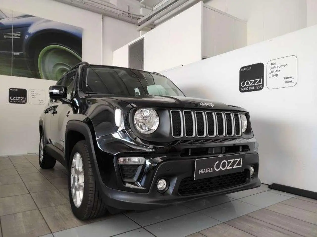 Photo 1 : Jeep Renegade 2023 Hybrid