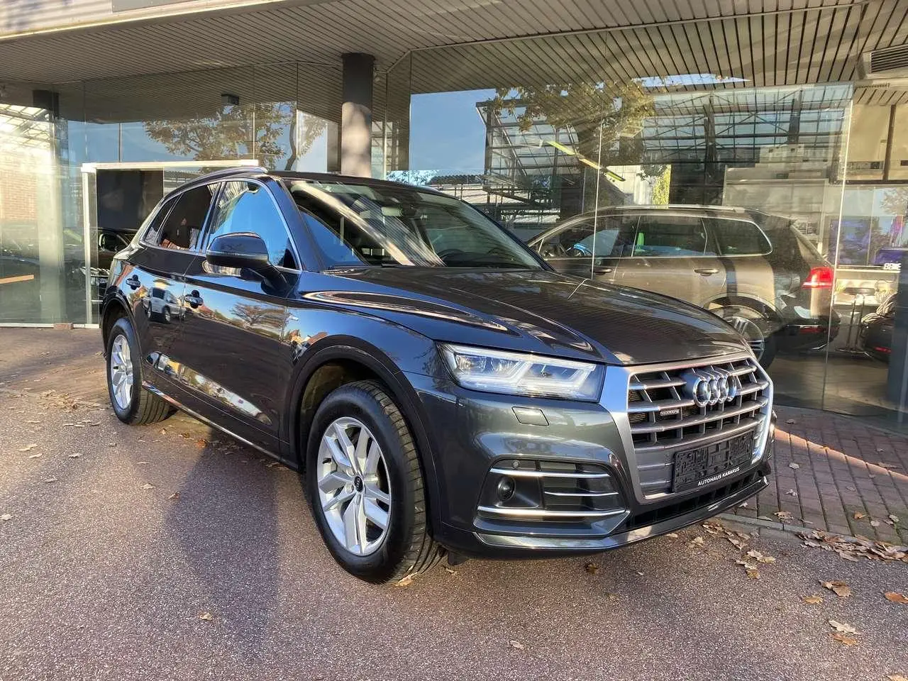 Photo 1 : Audi Q5 2020 Hybrid