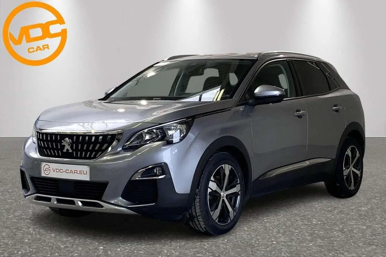 Photo 1 : Peugeot 3008 2017 Diesel