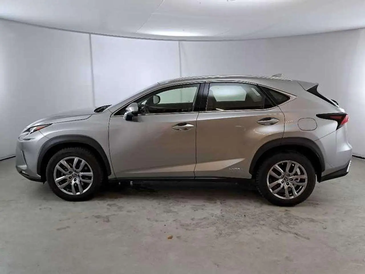 Photo 1 : Lexus Nx 2020 Hybrid