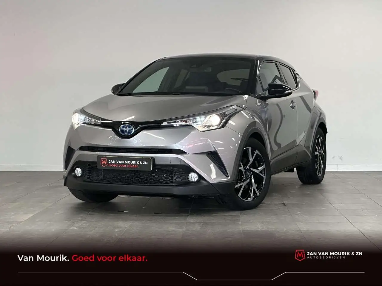 Photo 1 : Toyota C-hr 2017 Hybrid