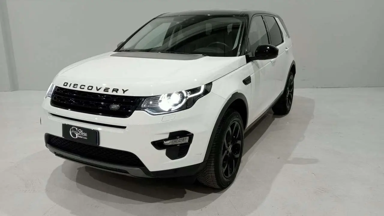 Photo 1 : Land Rover Discovery 2019 Diesel