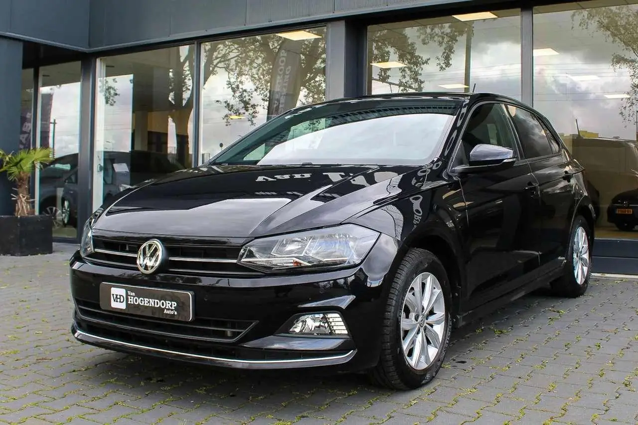 Photo 1 : Volkswagen Polo 2021 Essence