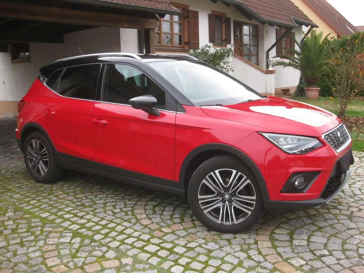 Photo 1 : Seat Arona 2020 Petrol