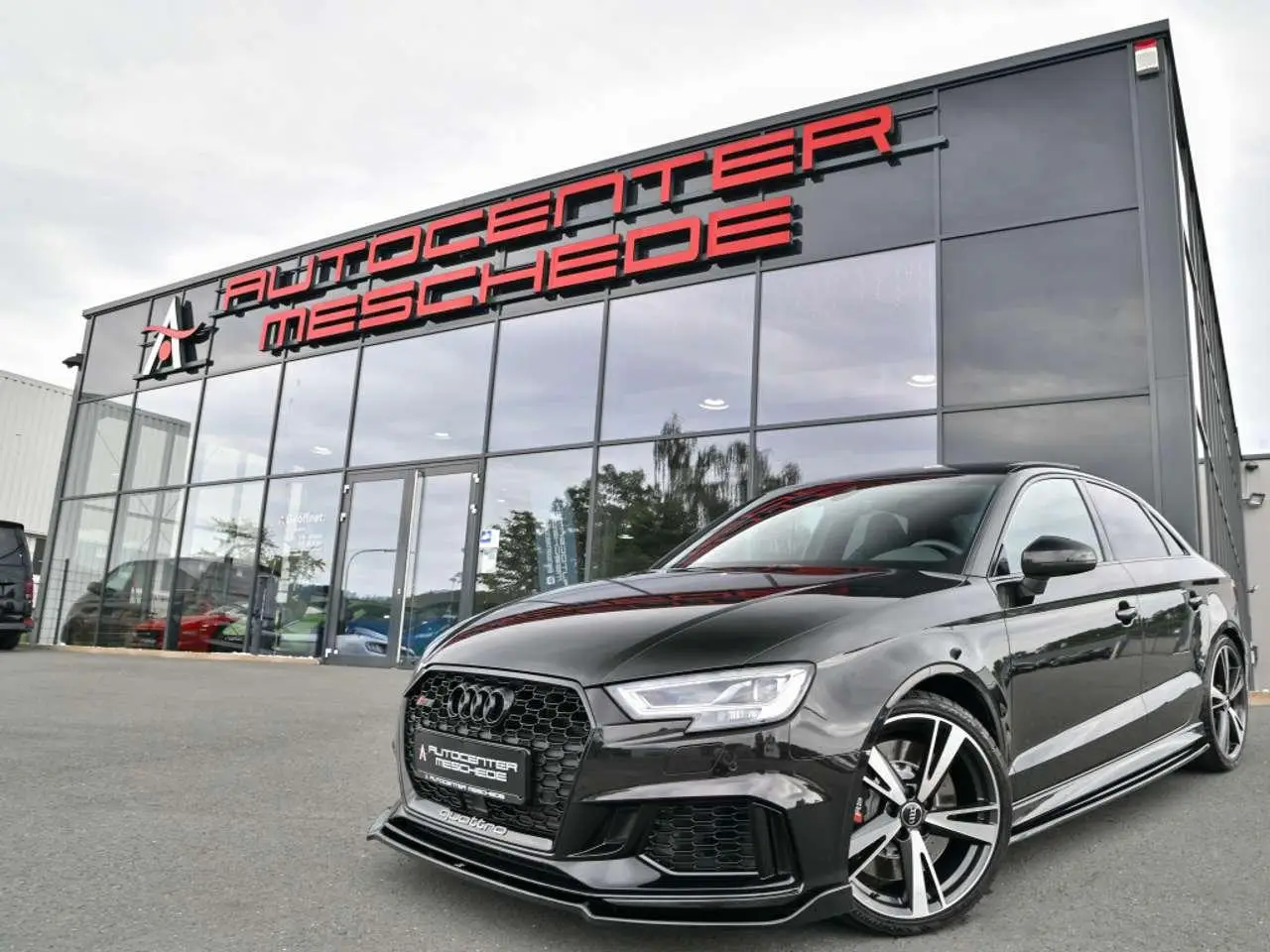 Photo 1 : Audi Rs3 2019 Essence