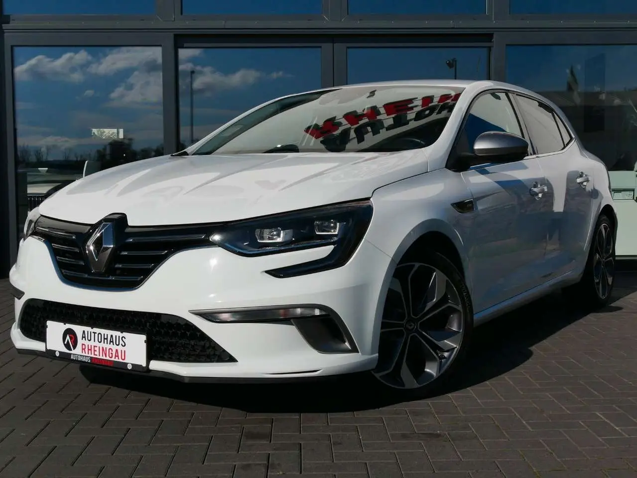 Photo 1 : Renault Megane 2016 Essence