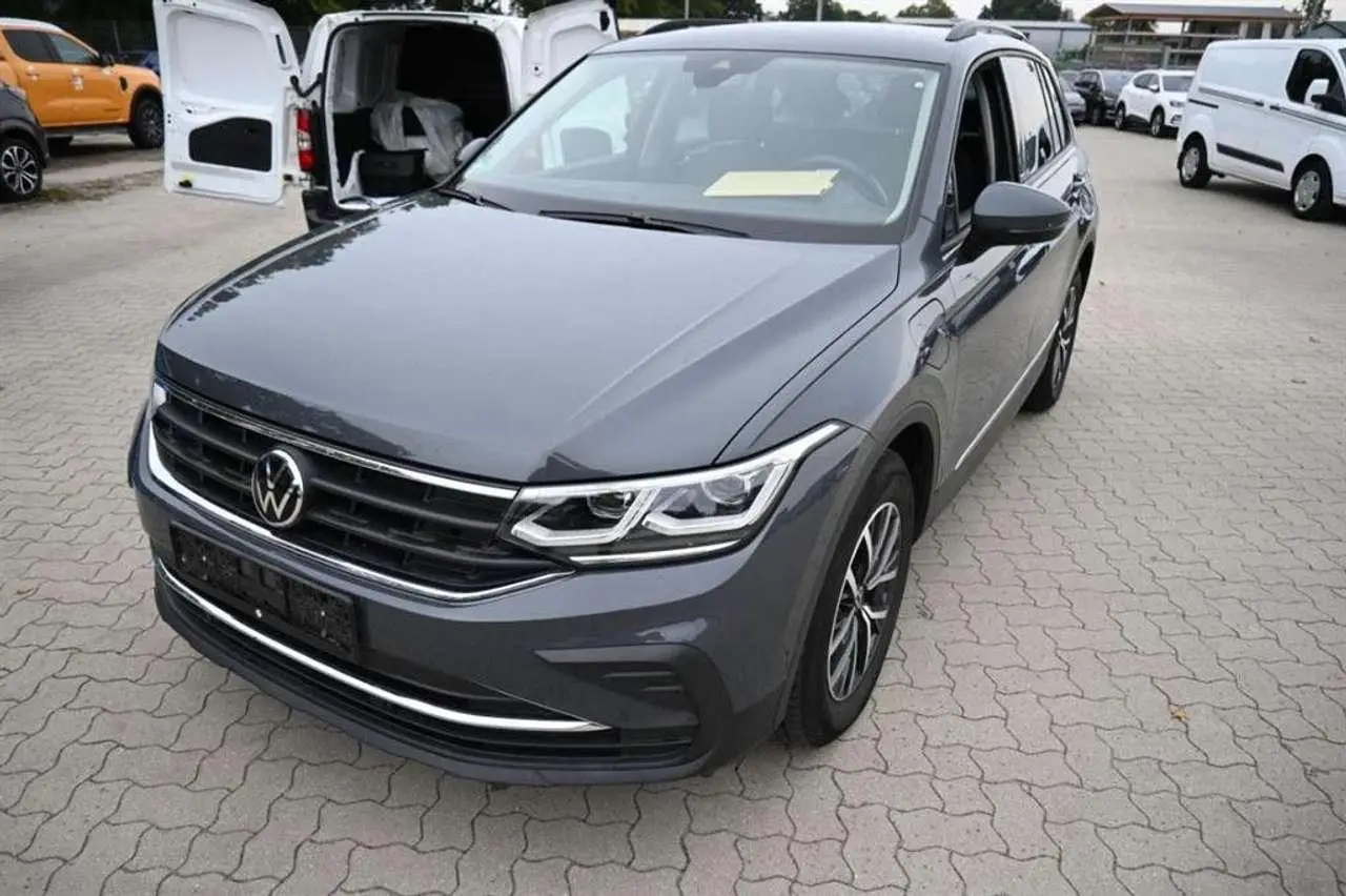 Photo 1 : Volkswagen Tiguan 2021 Hybrid