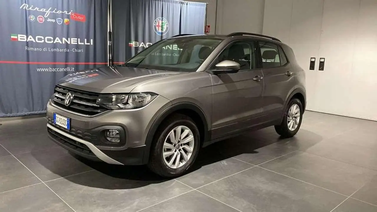 Photo 1 : Volkswagen T-cross 2021 Essence