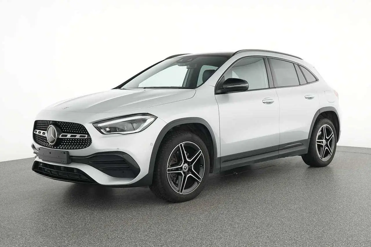 Photo 1 : Mercedes-benz Classe Gla 2022 Hybride