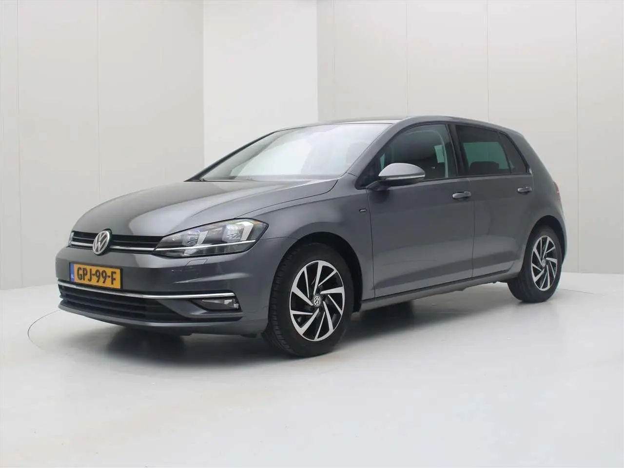 Photo 1 : Volkswagen Golf 2019 Petrol