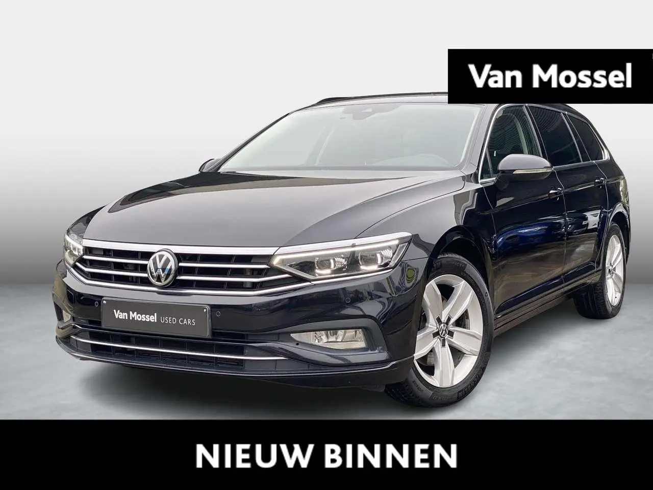 Photo 1 : Volkswagen Passat 2020 Petrol