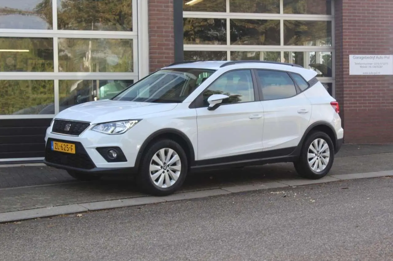 Photo 1 : Seat Arona 2019 Petrol