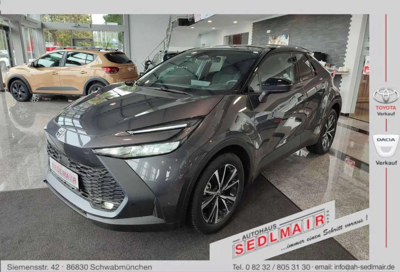 Photo 1 : Toyota C-hr 2024 Hybrid