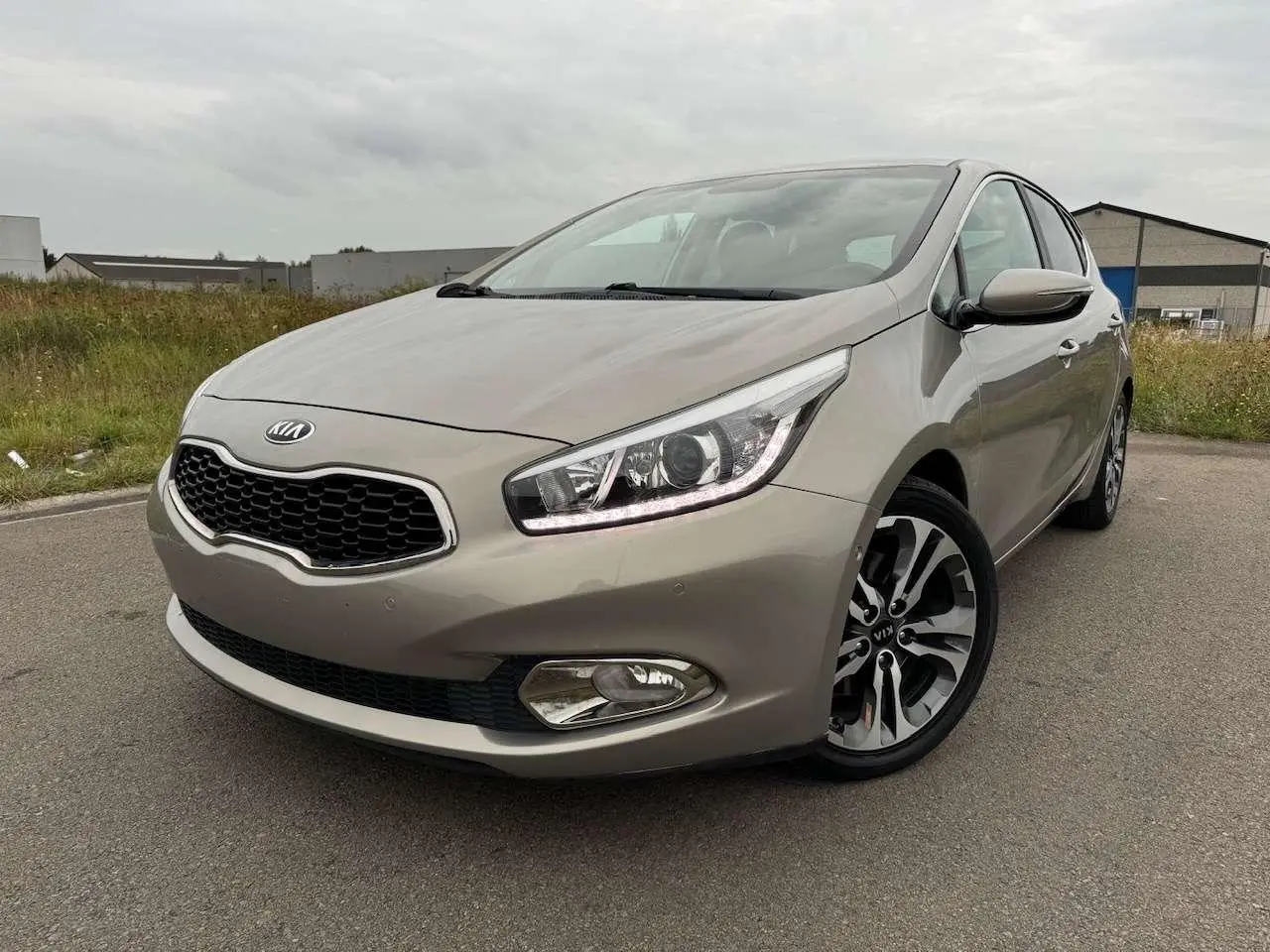 Photo 1 : Kia Ceed 2014 Petrol