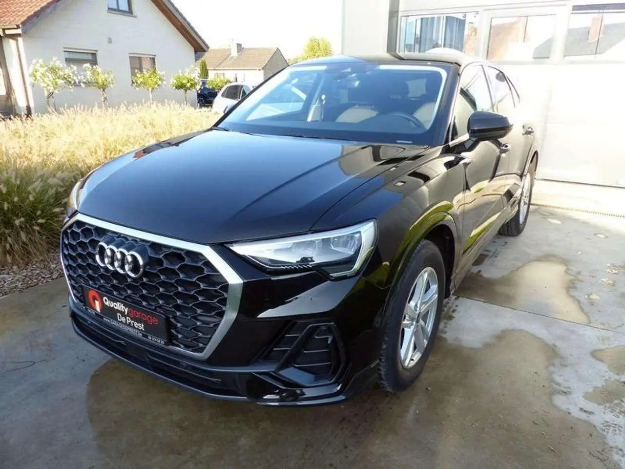 Photo 1 : Audi Q3 2022 Petrol