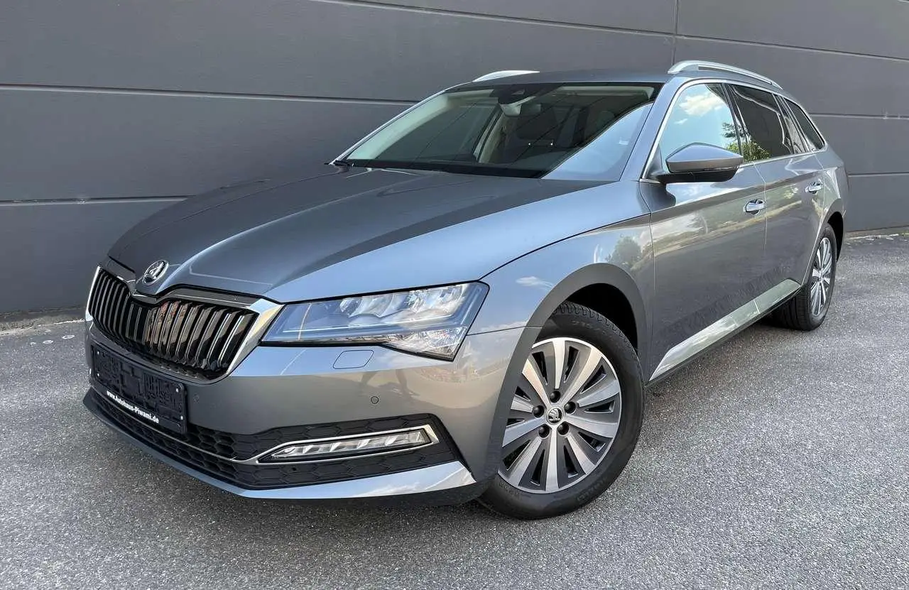 Photo 1 : Skoda Superb 2022 Petrol