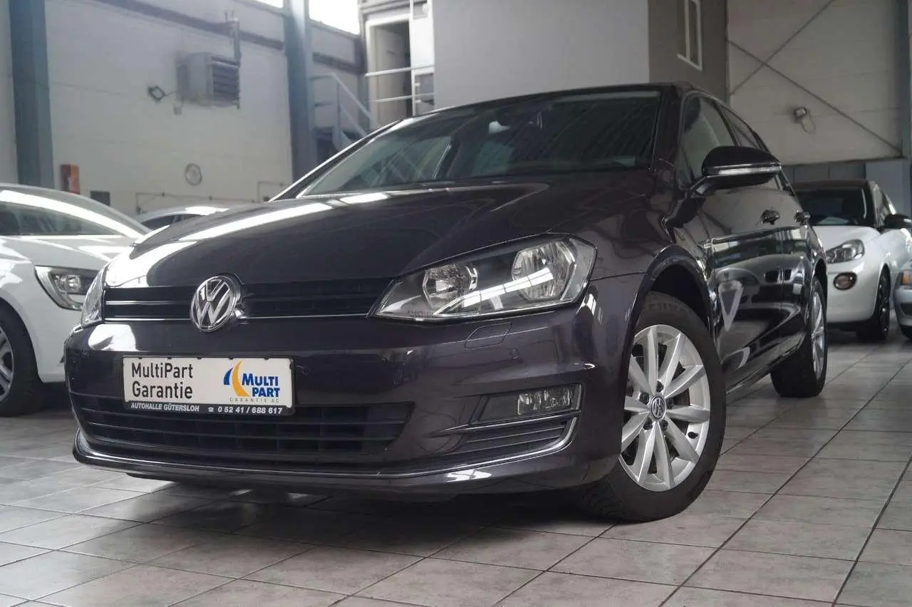 Photo 1 : Volkswagen Golf 2016 Petrol