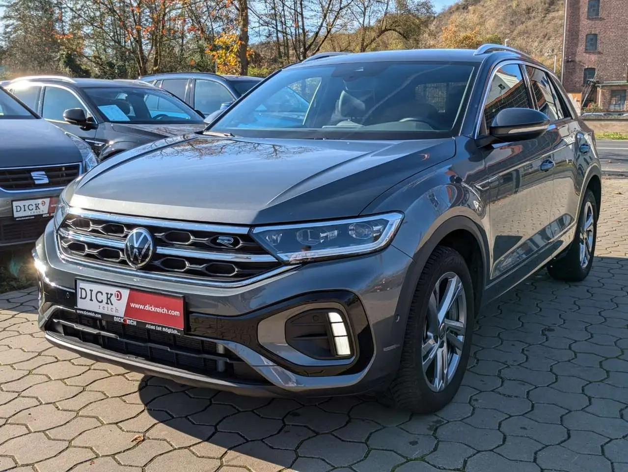 Photo 1 : Volkswagen T-roc 2024 Essence