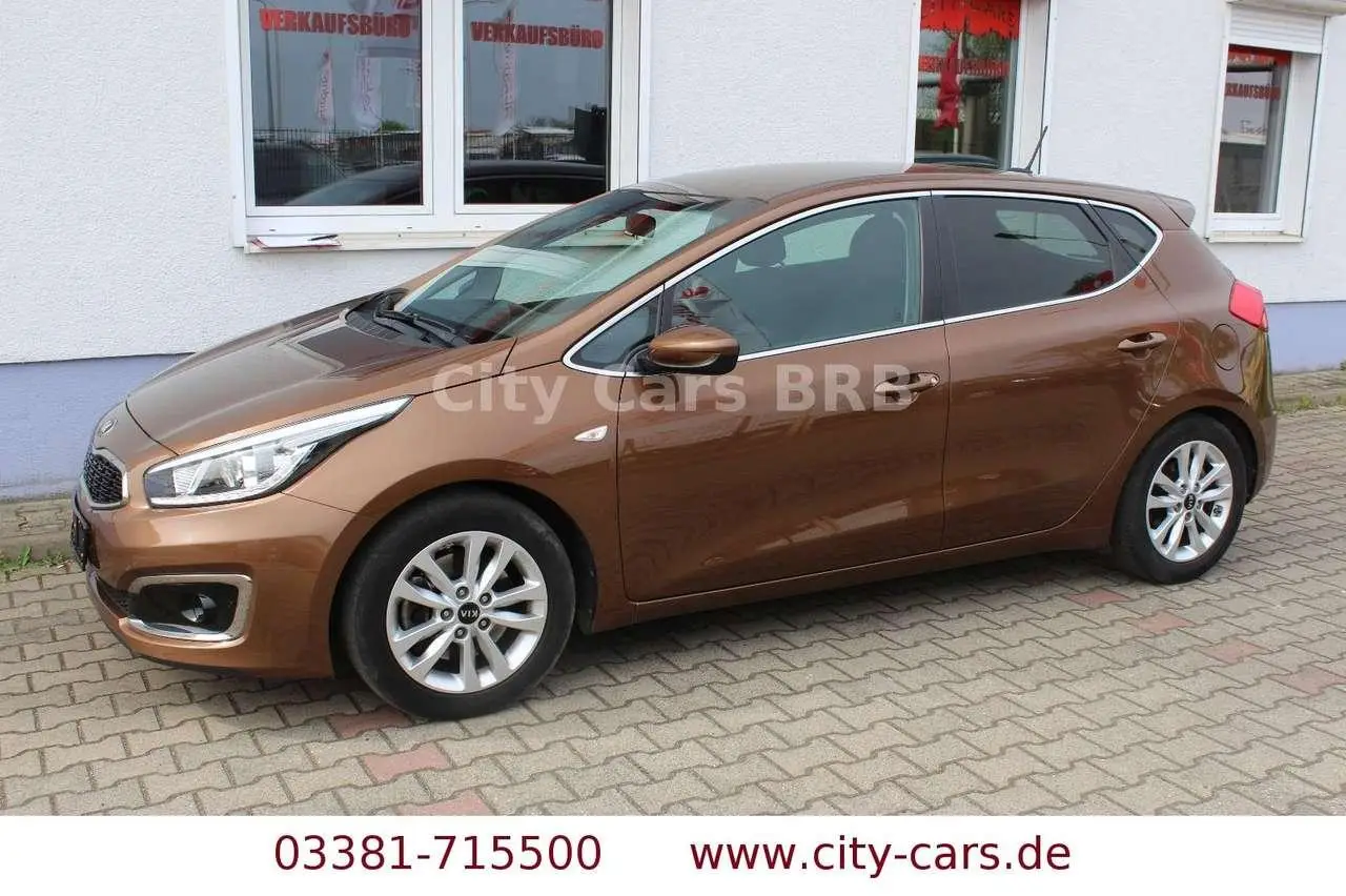 Photo 1 : Kia Ceed 2015 Diesel