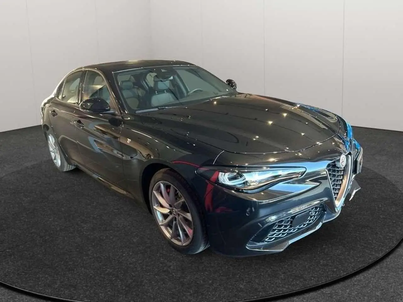 Photo 1 : Alfa Romeo Giulia 2023 Autres