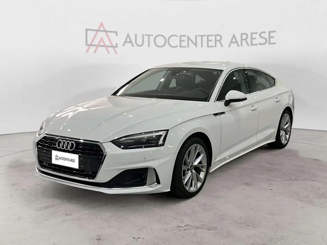 Photo 1 : Audi A5 2020 Hybride