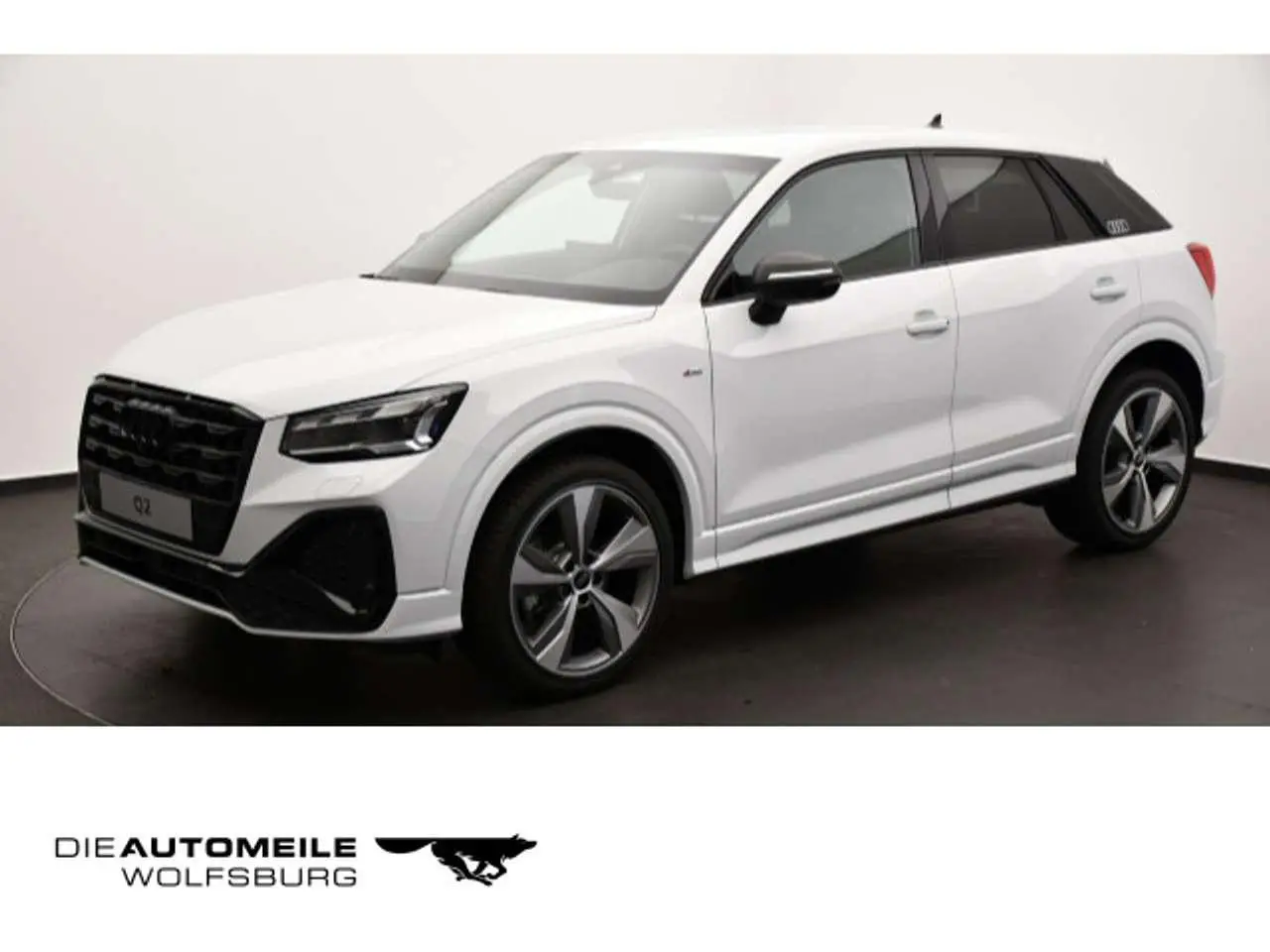 Photo 1 : Audi Q2 2024 Petrol