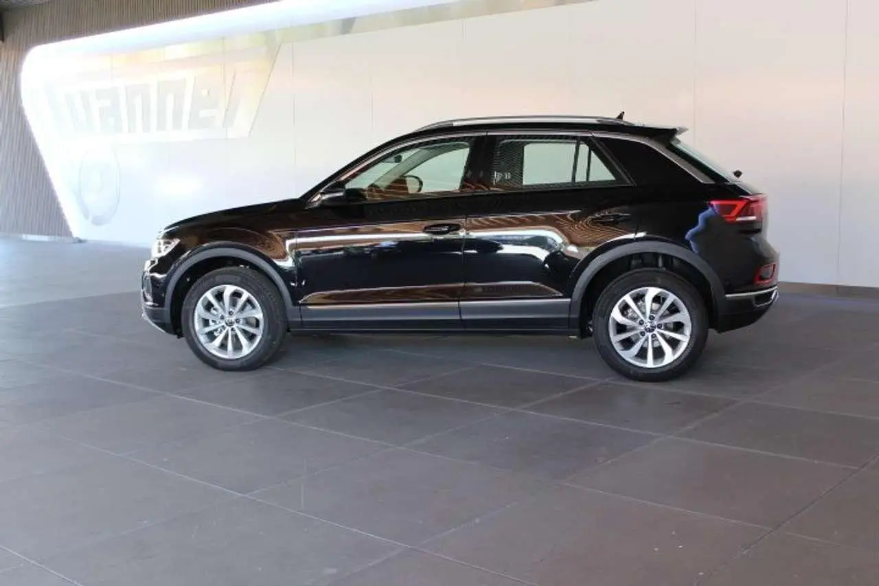 Photo 1 : Volkswagen T-roc 2024 Petrol