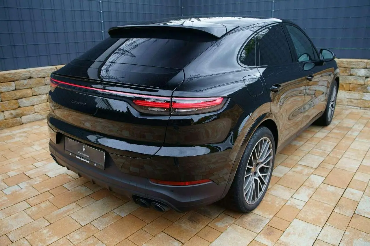 Photo 1 : Porsche Cayenne 2023 Hybrid