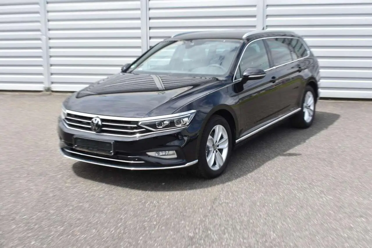 Photo 1 : Volkswagen Passat 2023 Diesel