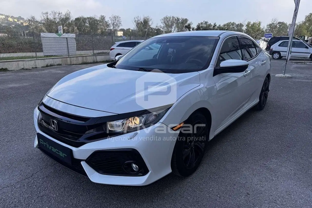 Photo 1 : Honda Civic 2018 Diesel