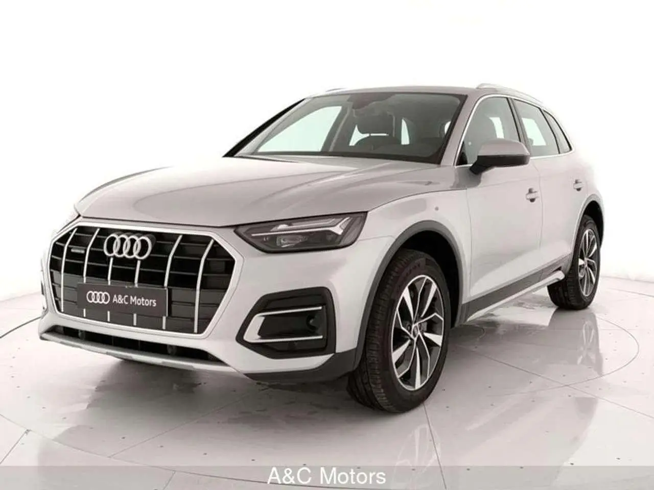 Photo 1 : Audi Q5 2023 Diesel