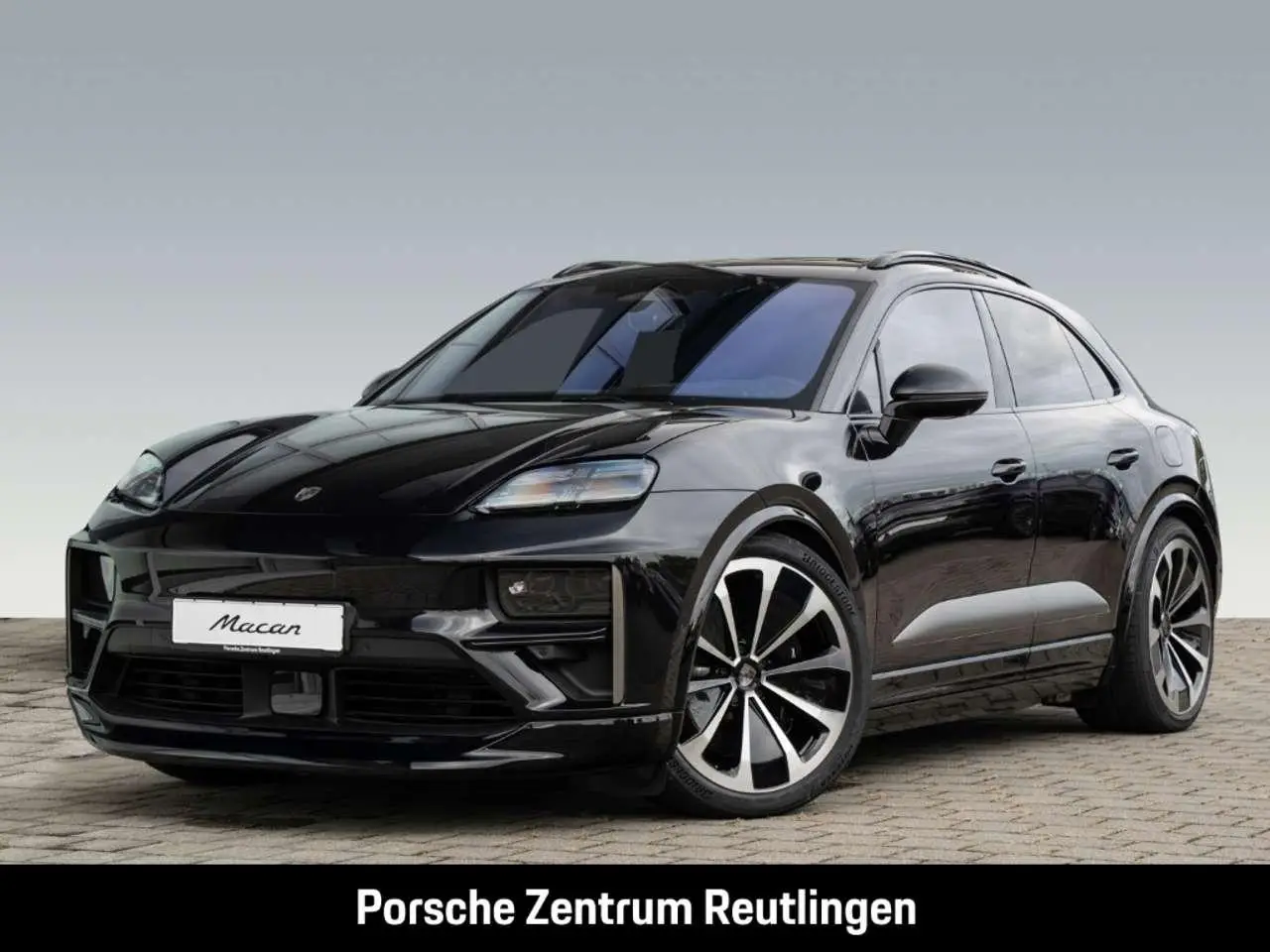 Photo 1 : Porsche Macan 2024 Electric