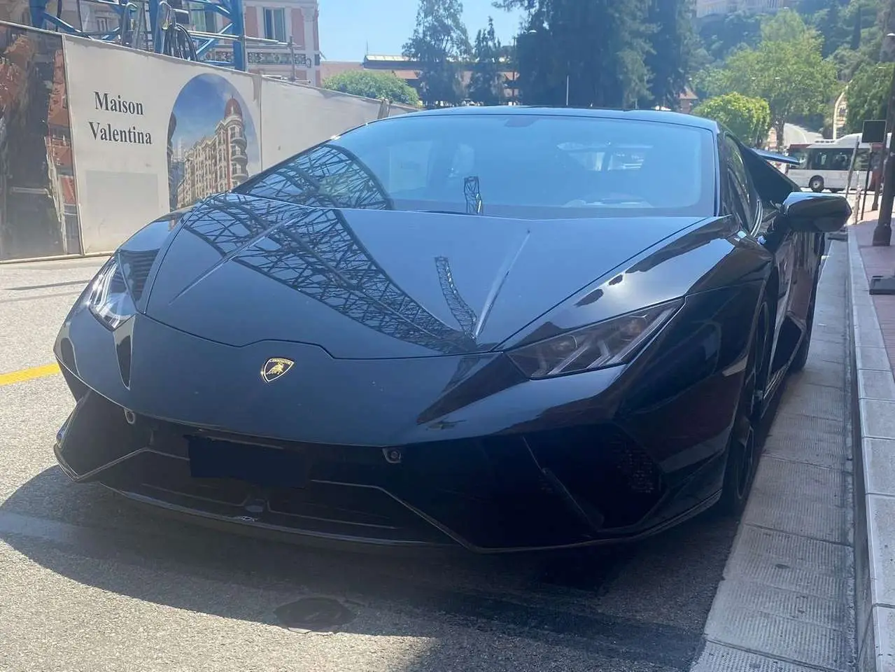 Photo 1 : Lamborghini Huracan 2021 Petrol