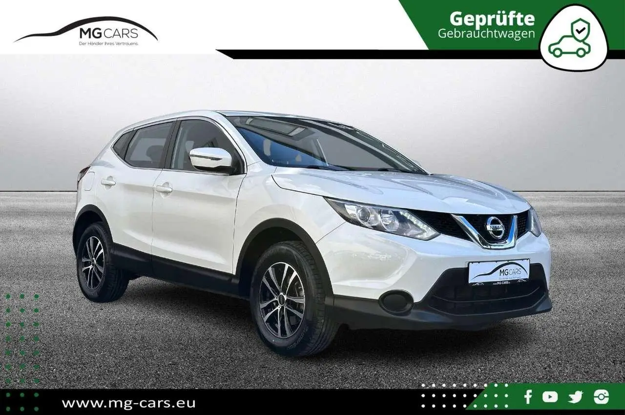 Photo 1 : Nissan Qashqai 2017 Essence