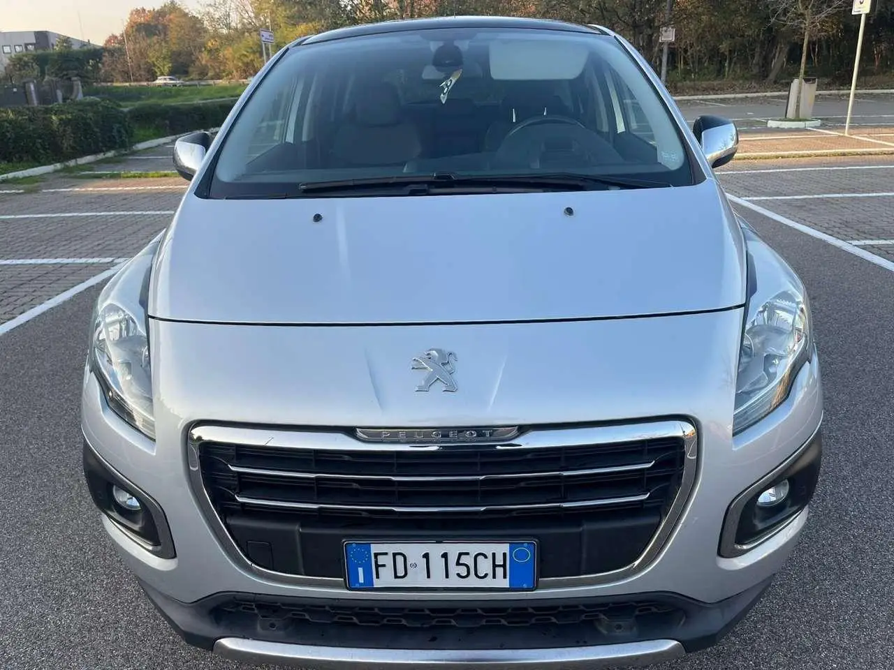 Photo 1 : Peugeot 3008 2016 Essence