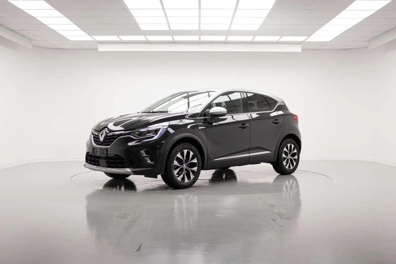 Photo 1 : Renault Captur 2023 Petrol