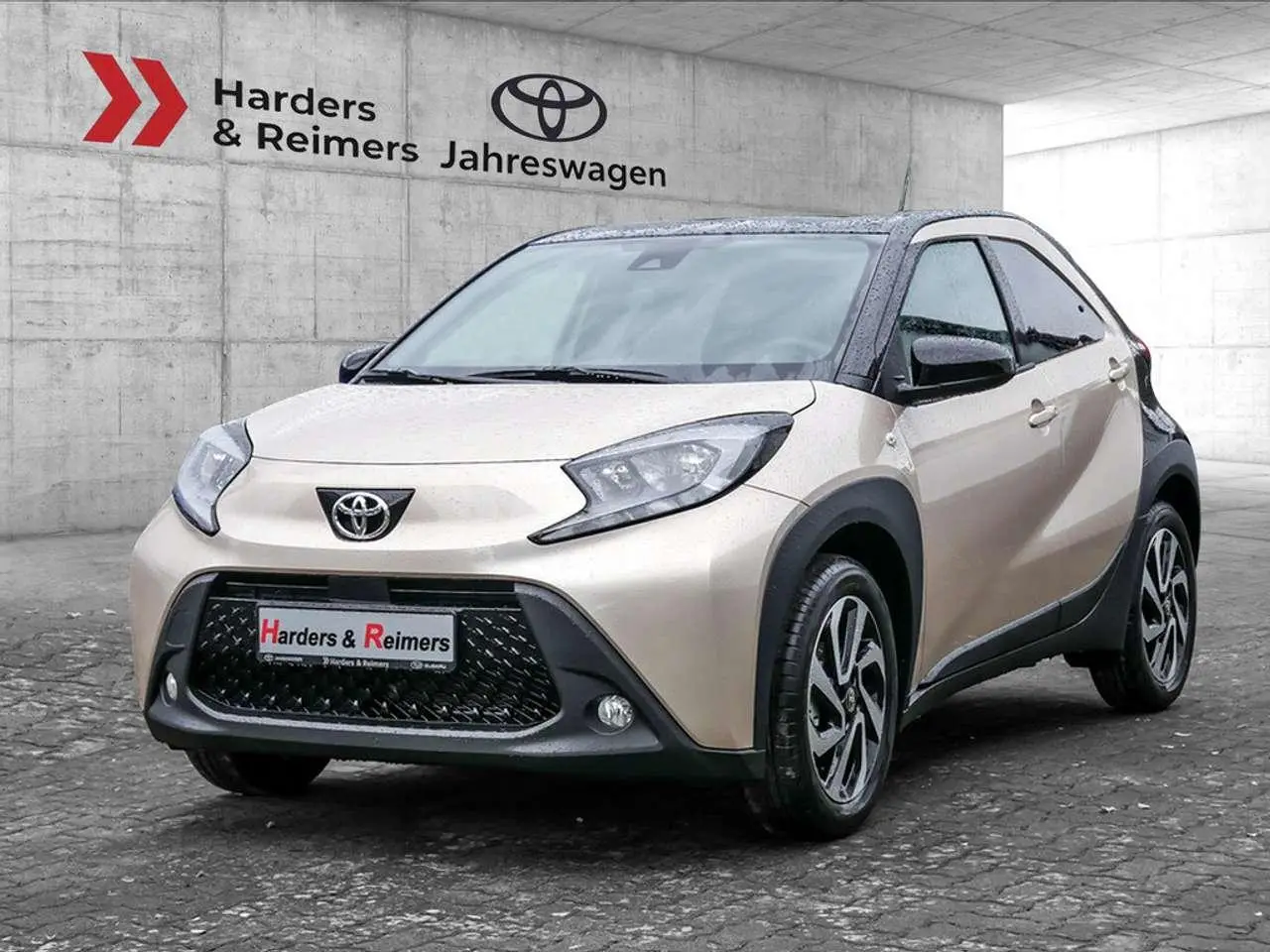 Photo 1 : Toyota Aygo X 2024 Essence