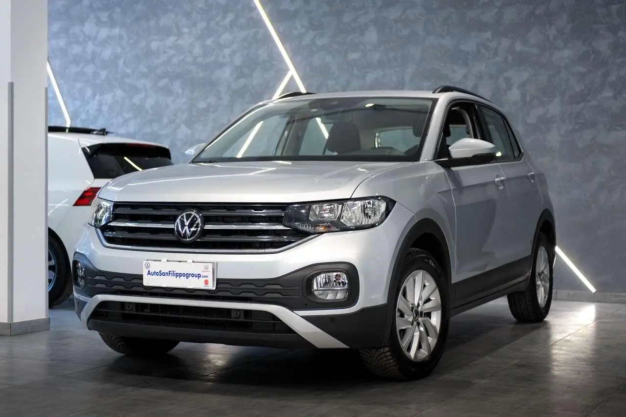 Photo 1 : Volkswagen T-cross 2021 Essence