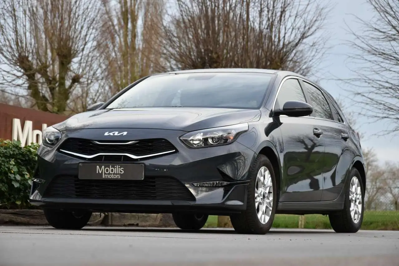 Photo 1 : Kia Ceed 2022 Essence