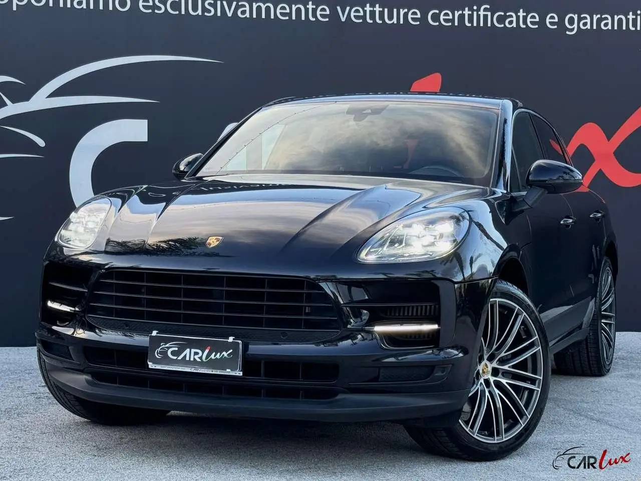 Photo 1 : Porsche Macan 2020 Essence