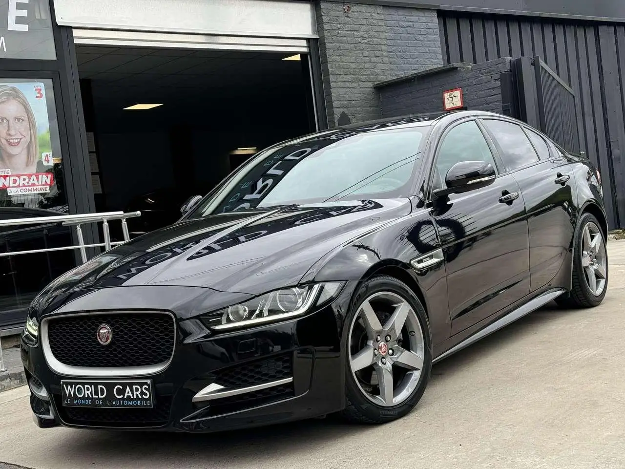 Photo 1 : Jaguar Xe 2018 Diesel